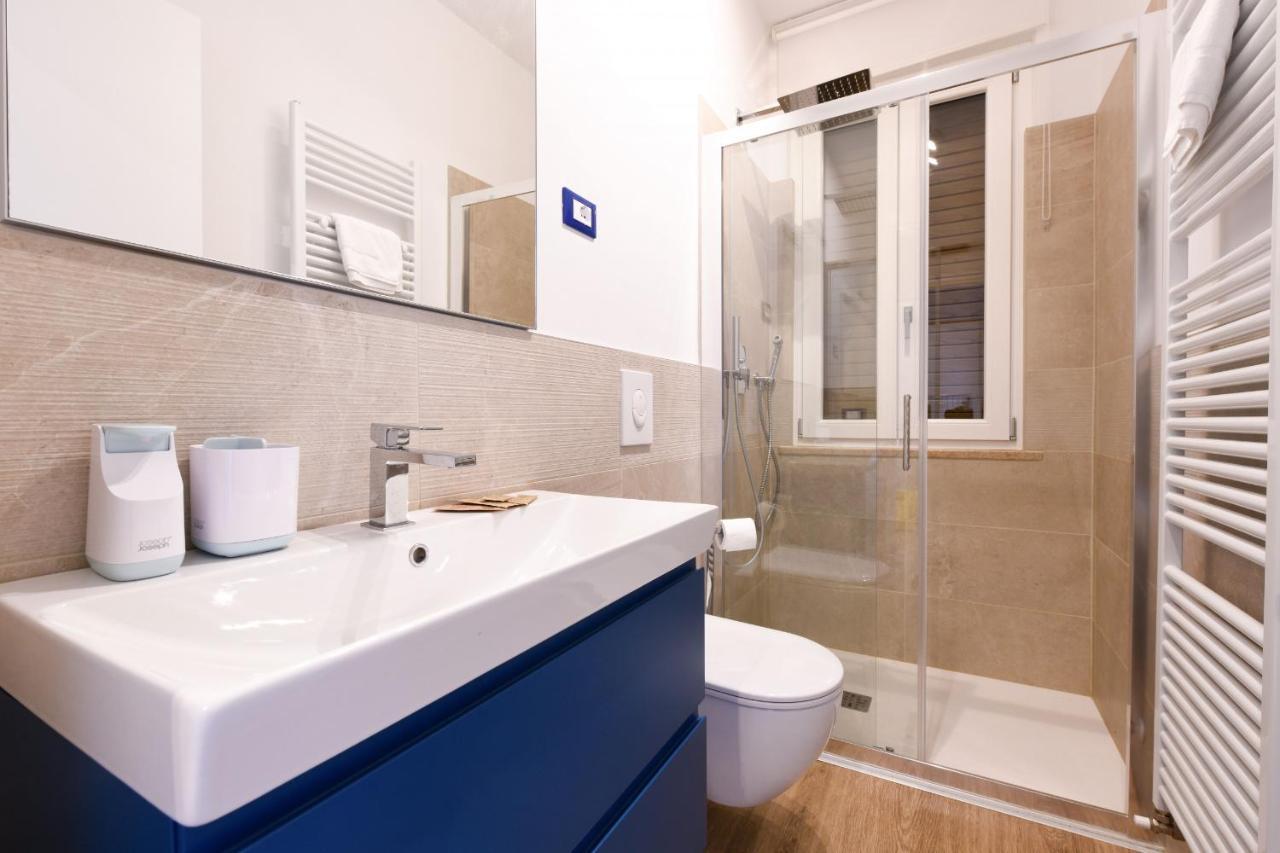 Blue Suite Apartment סירמיונה מראה חיצוני תמונה