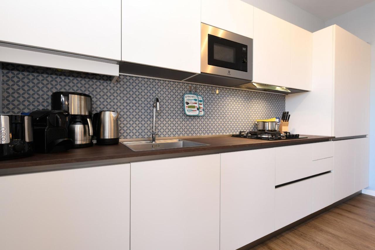 Blue Suite Apartment סירמיונה מראה חיצוני תמונה